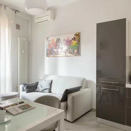 Adorable Centre, 2 Bd, 4 Guests Milan