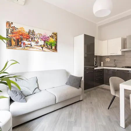 Adorable Centre, 2 Bd, 4 Guests Apartment *