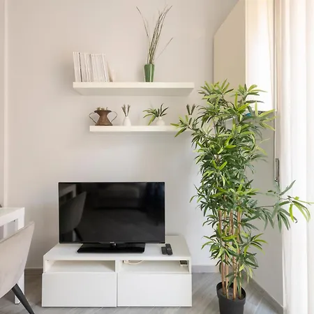 Apartment Adorable Centre, 2 Bd, 4 Guests Milan