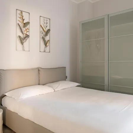 Adorable Centre, 2 Bd, 4 Guests Apartment