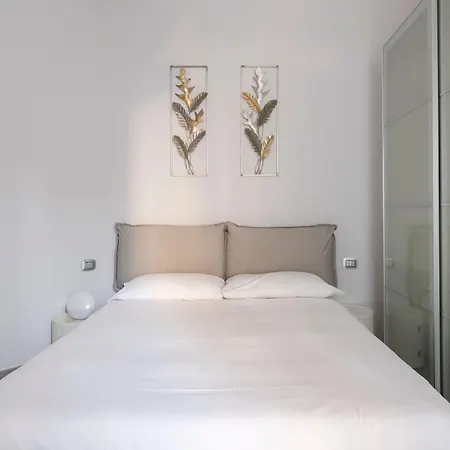 Adorable Centre, 2 Bd, 4 Guests Milan