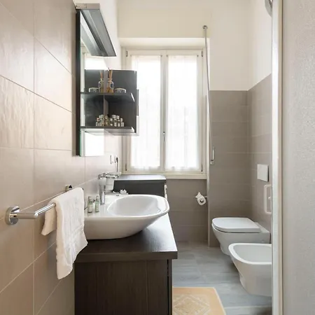 Adorable Centre, 2 Bd, 4 Guests شقة ميلان
